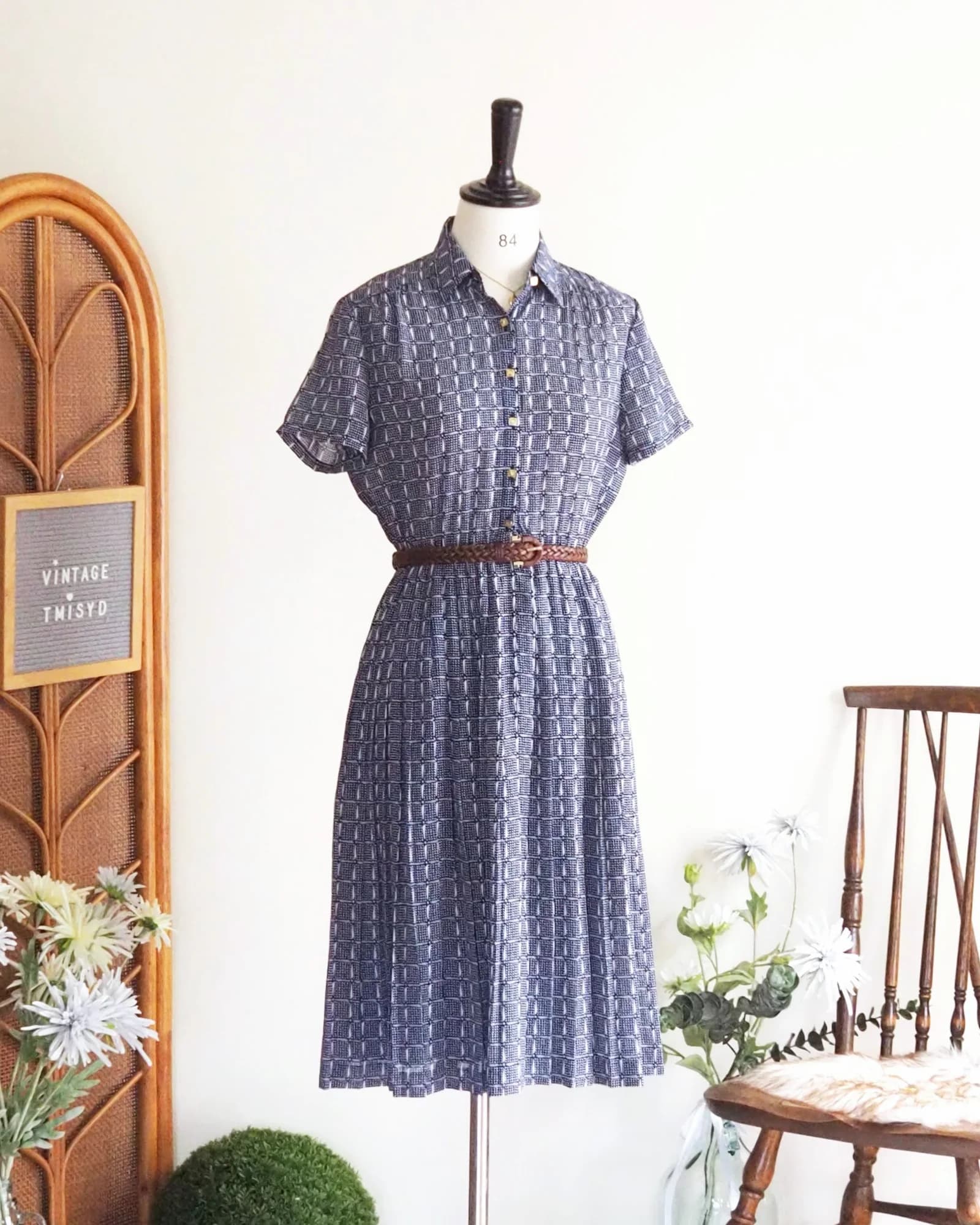 เดรสวินเทจ สีกรมท่า ลายกราฟฟิคตาราง สไตล์ญี่ปุ่น
