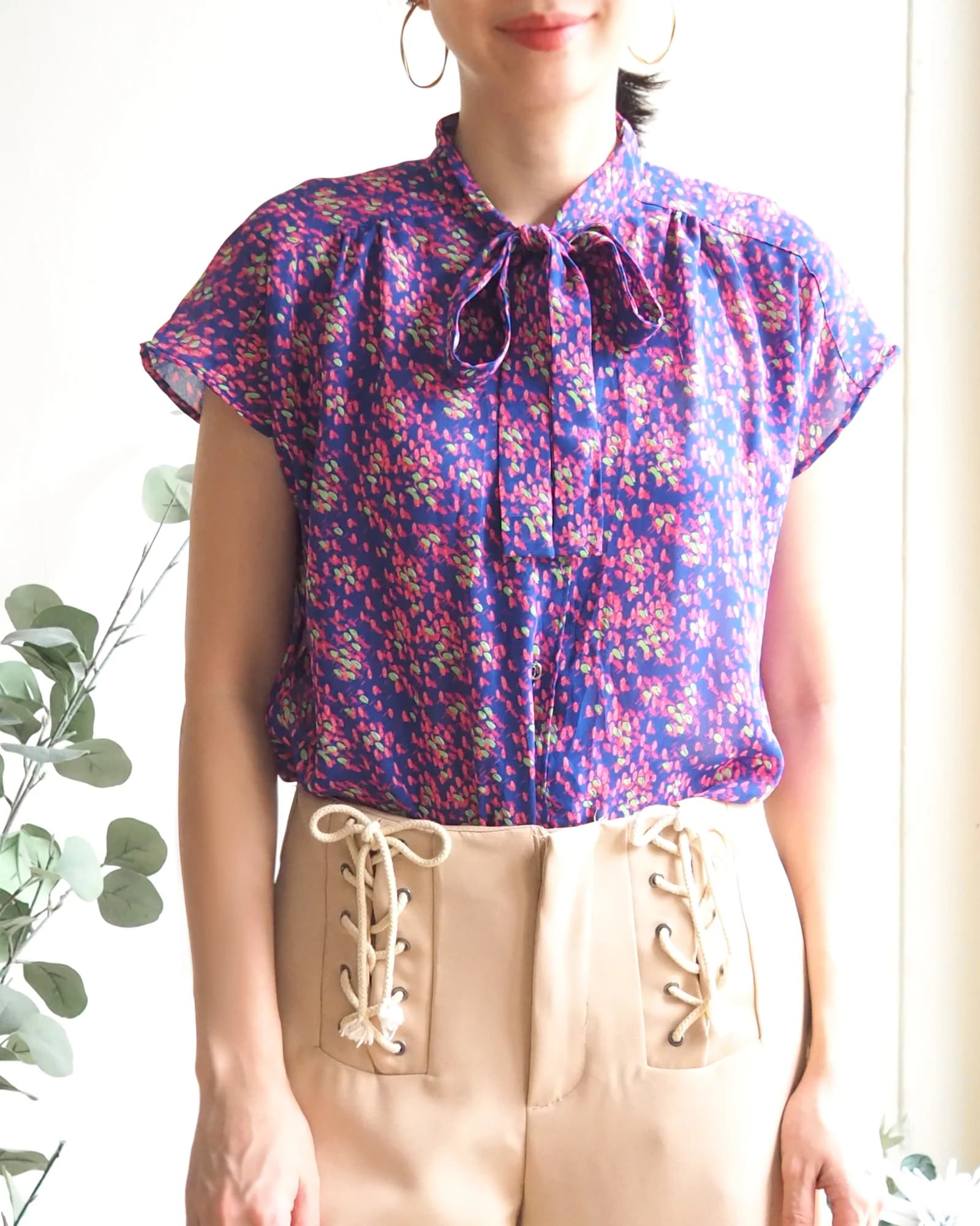 เสื้อวินเทจ สีม่วง/ชมพู สดใสมาก ลายดอกไม้น่ารัก